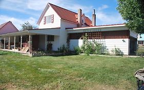 Dora'S Country Cottage