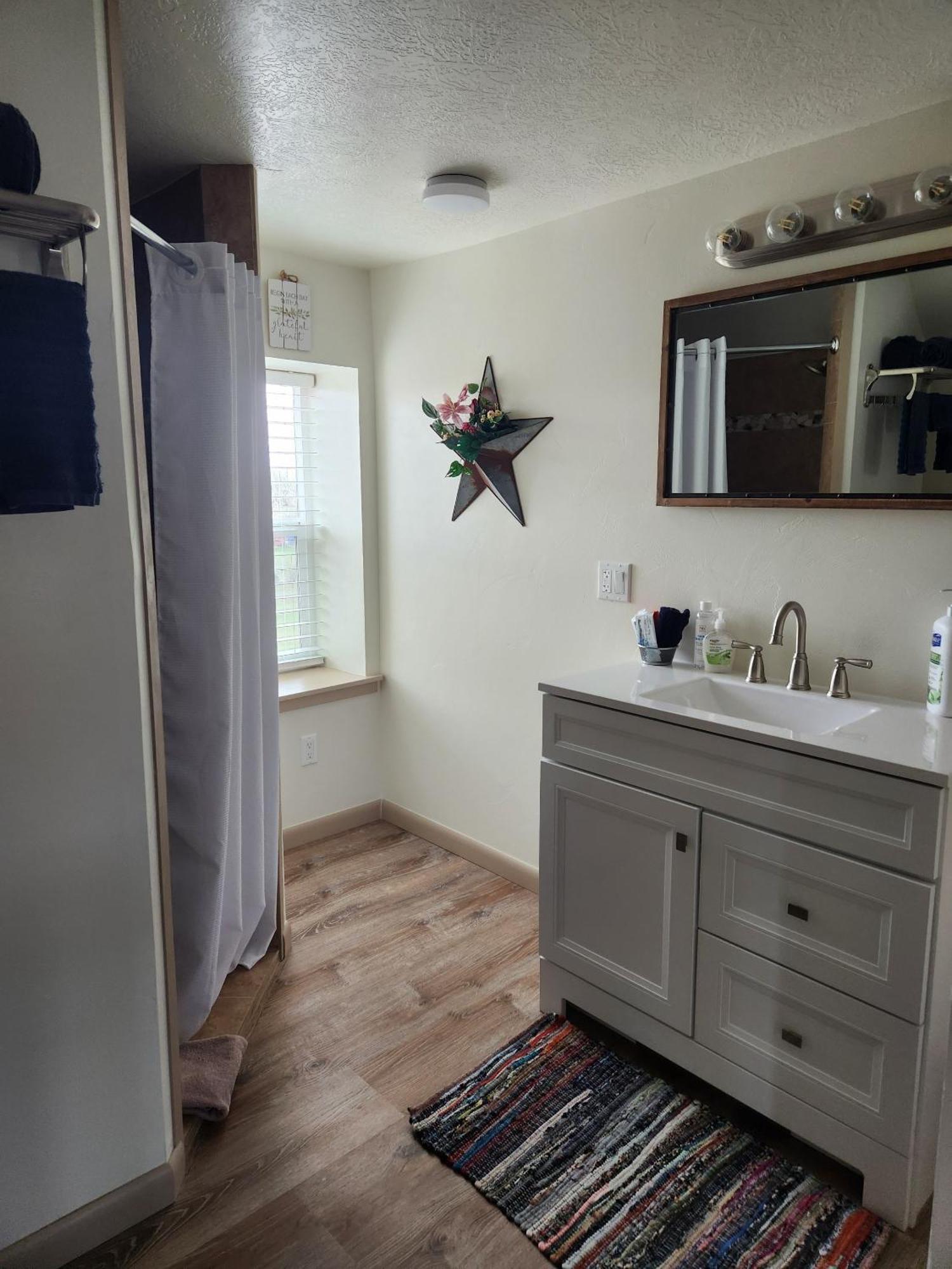 Dora'S Country Cottage Escalante Room photo